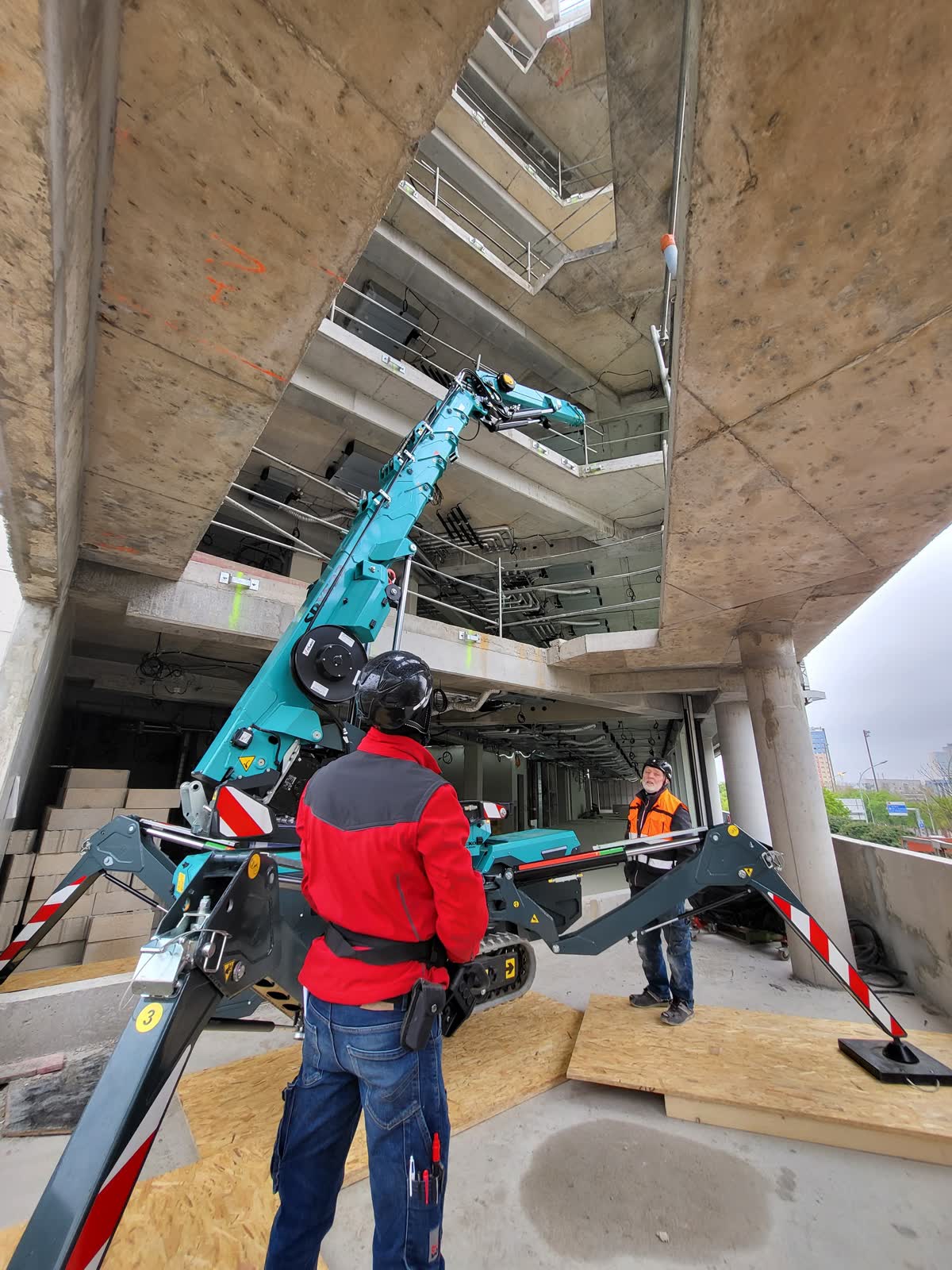 Grue araignée et opérateurs